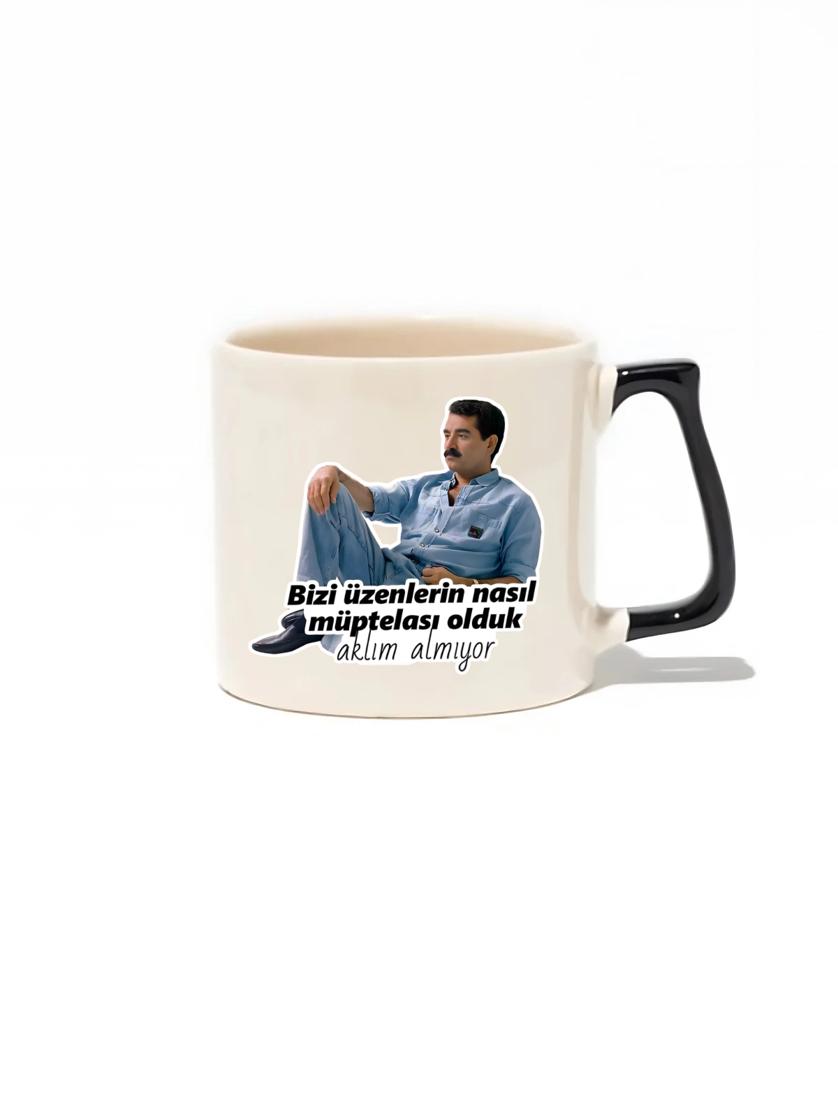 Bizi Üzenlerin Nasıl Müptelası Olduk Aklım Almıyor Lüks Kupa - Hediye Seramik Kupa